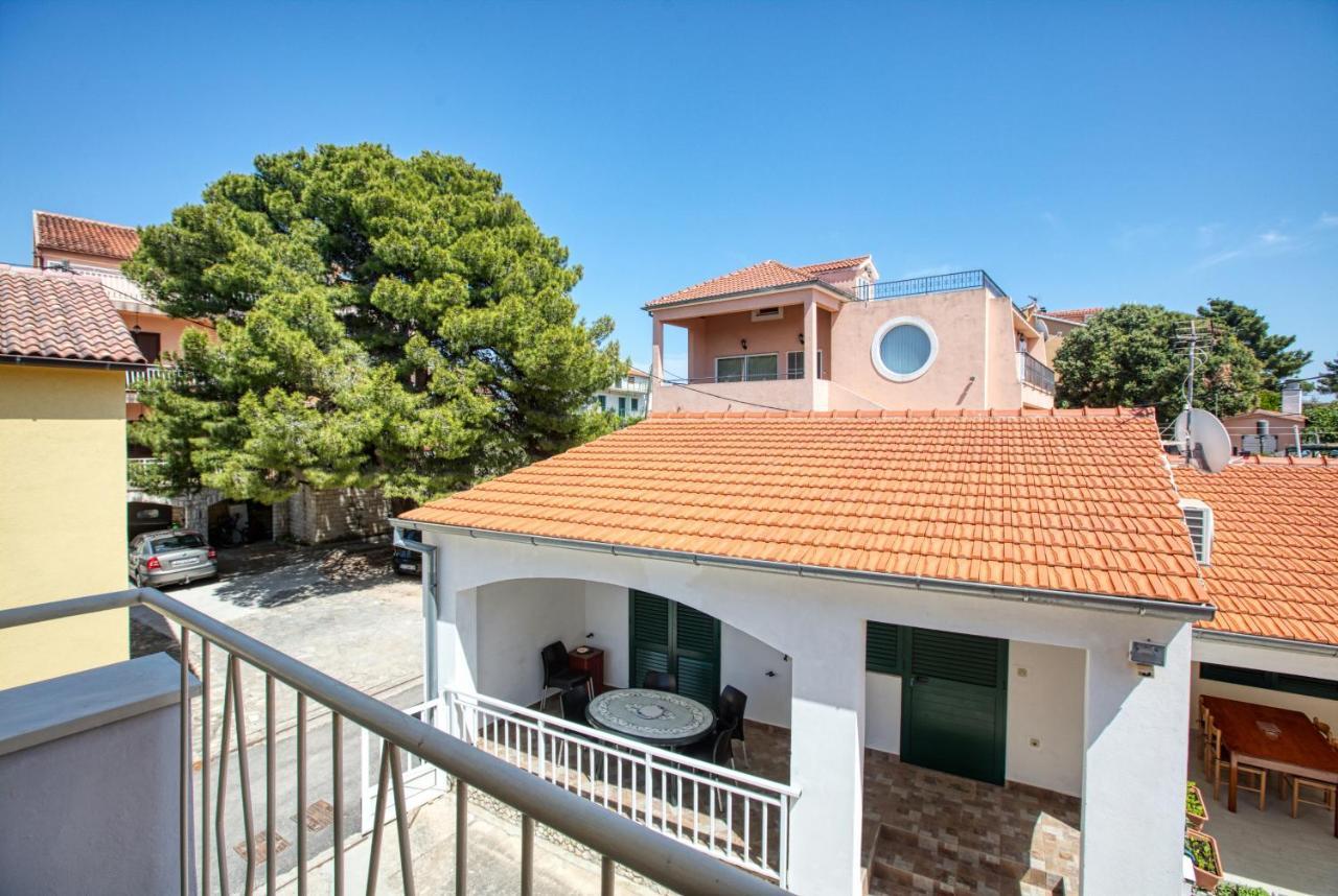 ברודאריצה Family Friendly Seaside Apartments Brodarica, Sibenik - 4833 מראה חיצוני תמונה