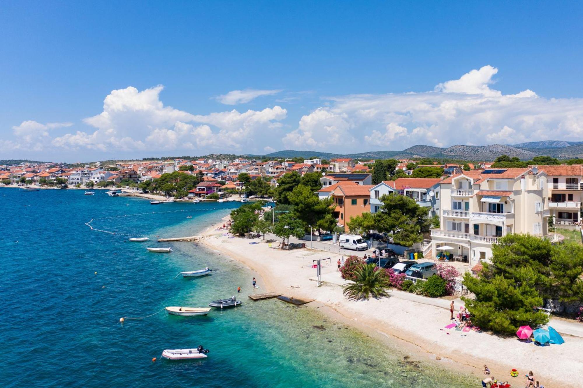 ברודאריצה Family Friendly Seaside Apartments Brodarica, Sibenik - 4833 מראה חיצוני תמונה