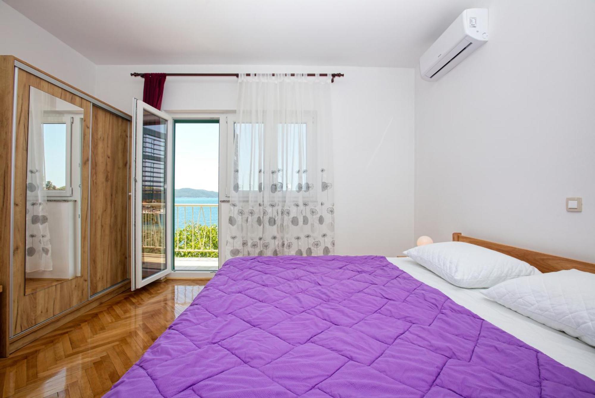 ברודאריצה Family Friendly Seaside Apartments Brodarica, Sibenik - 4833 חדר תמונה