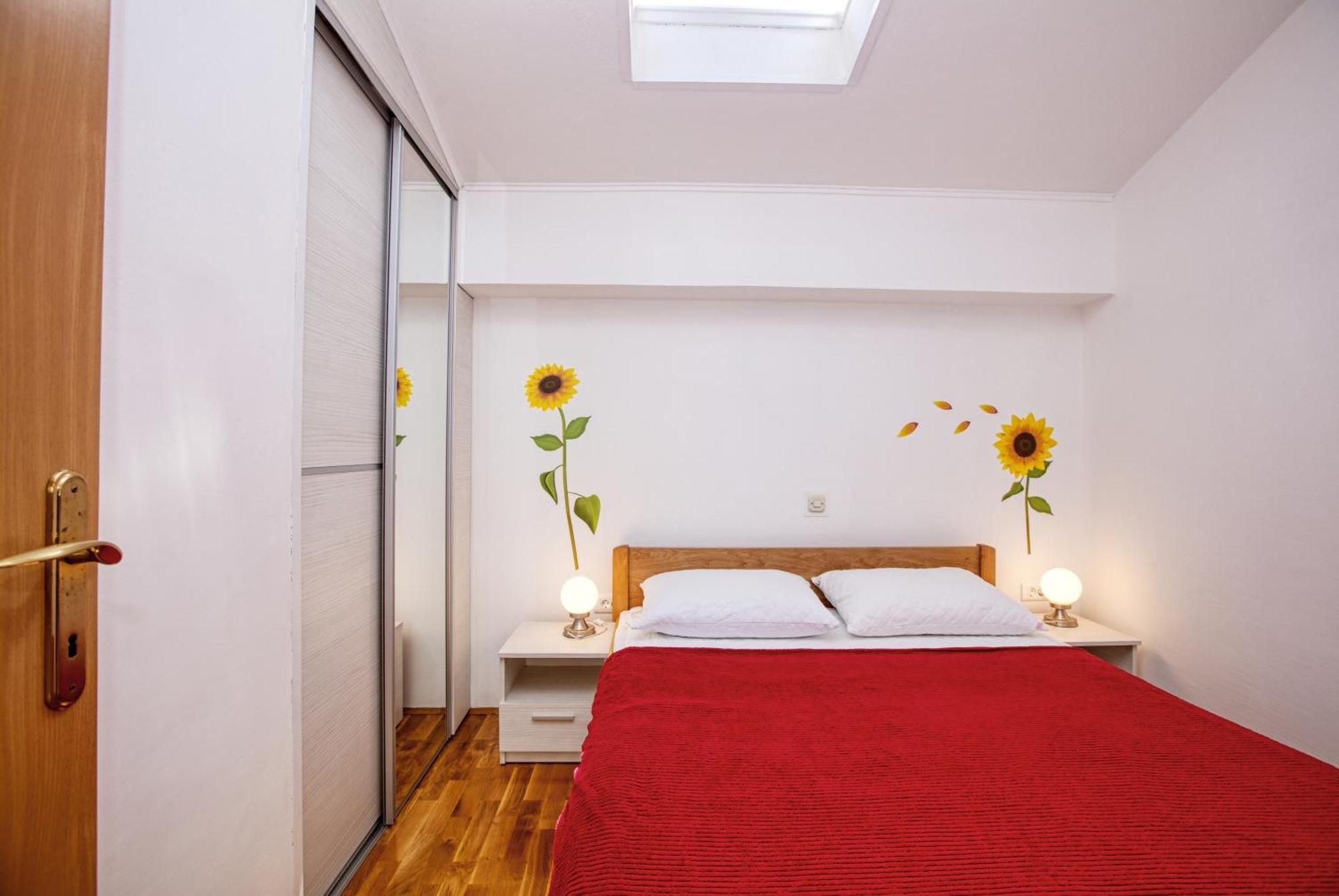 ברודאריצה Family Friendly Seaside Apartments Brodarica, Sibenik - 4833 חדר תמונה