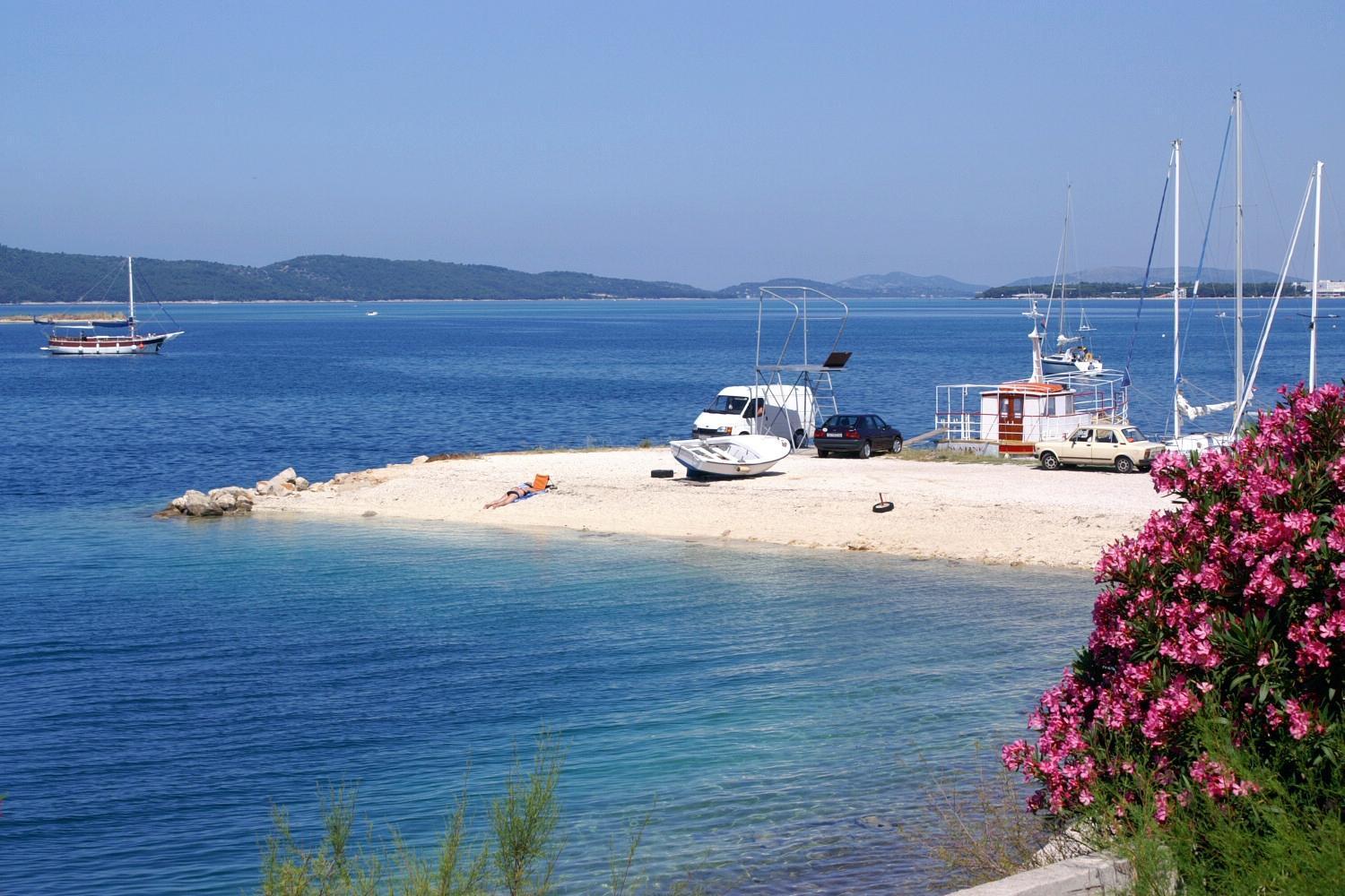 ברודאריצה Family Friendly Seaside Apartments Brodarica, Sibenik - 4833 מראה חיצוני תמונה