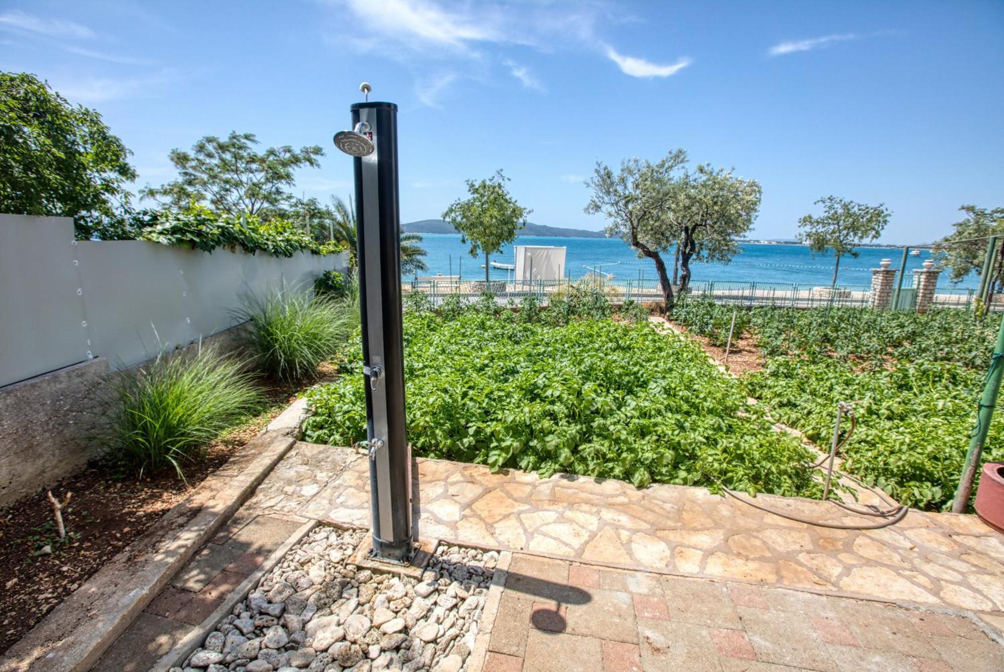 ברודאריצה Family Friendly Seaside Apartments Brodarica, Sibenik - 4833 מראה חיצוני תמונה