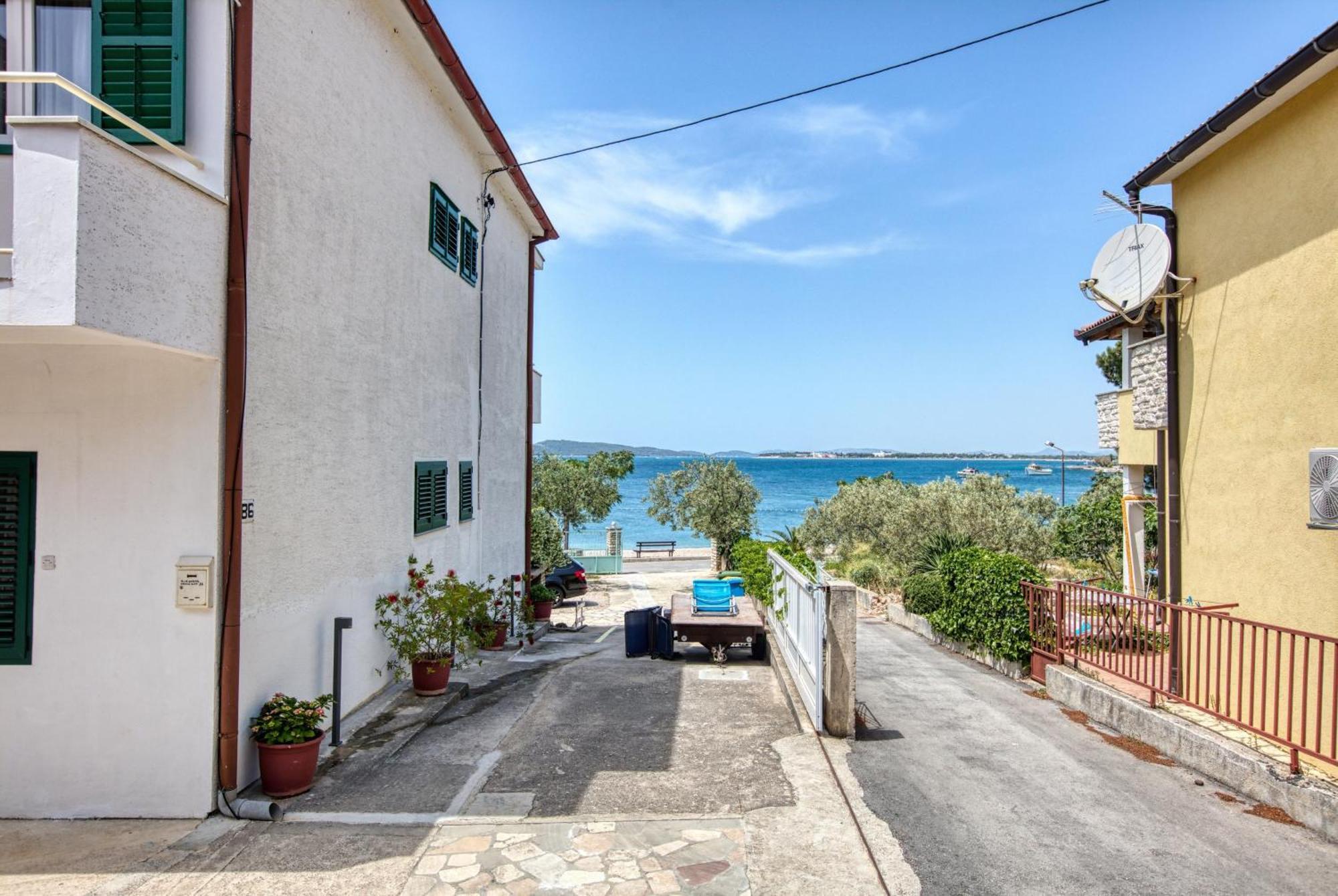 ברודאריצה Family Friendly Seaside Apartments Brodarica, Sibenik - 4833 מראה חיצוני תמונה