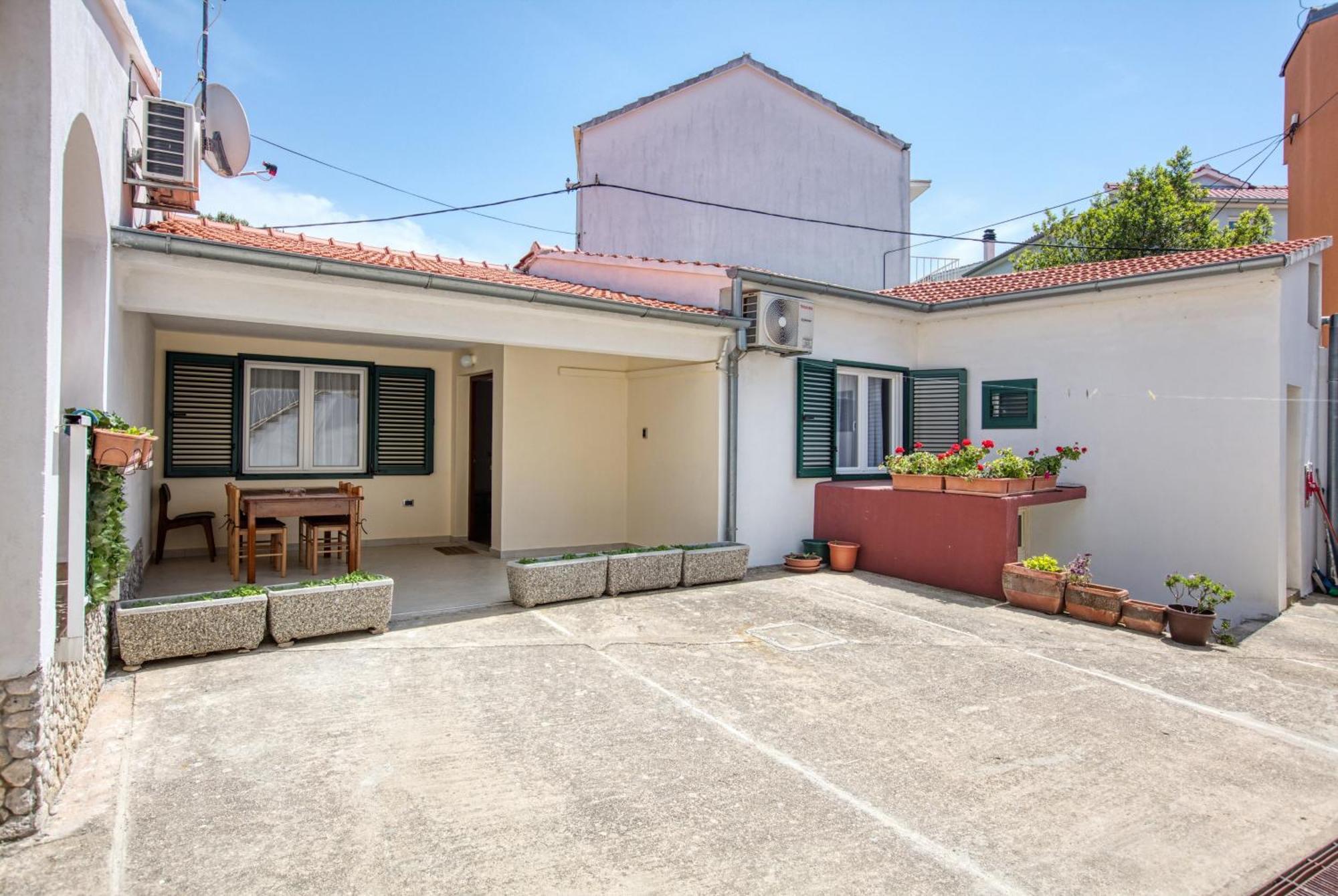 ברודאריצה Family Friendly Seaside Apartments Brodarica, Sibenik - 4833 מראה חיצוני תמונה