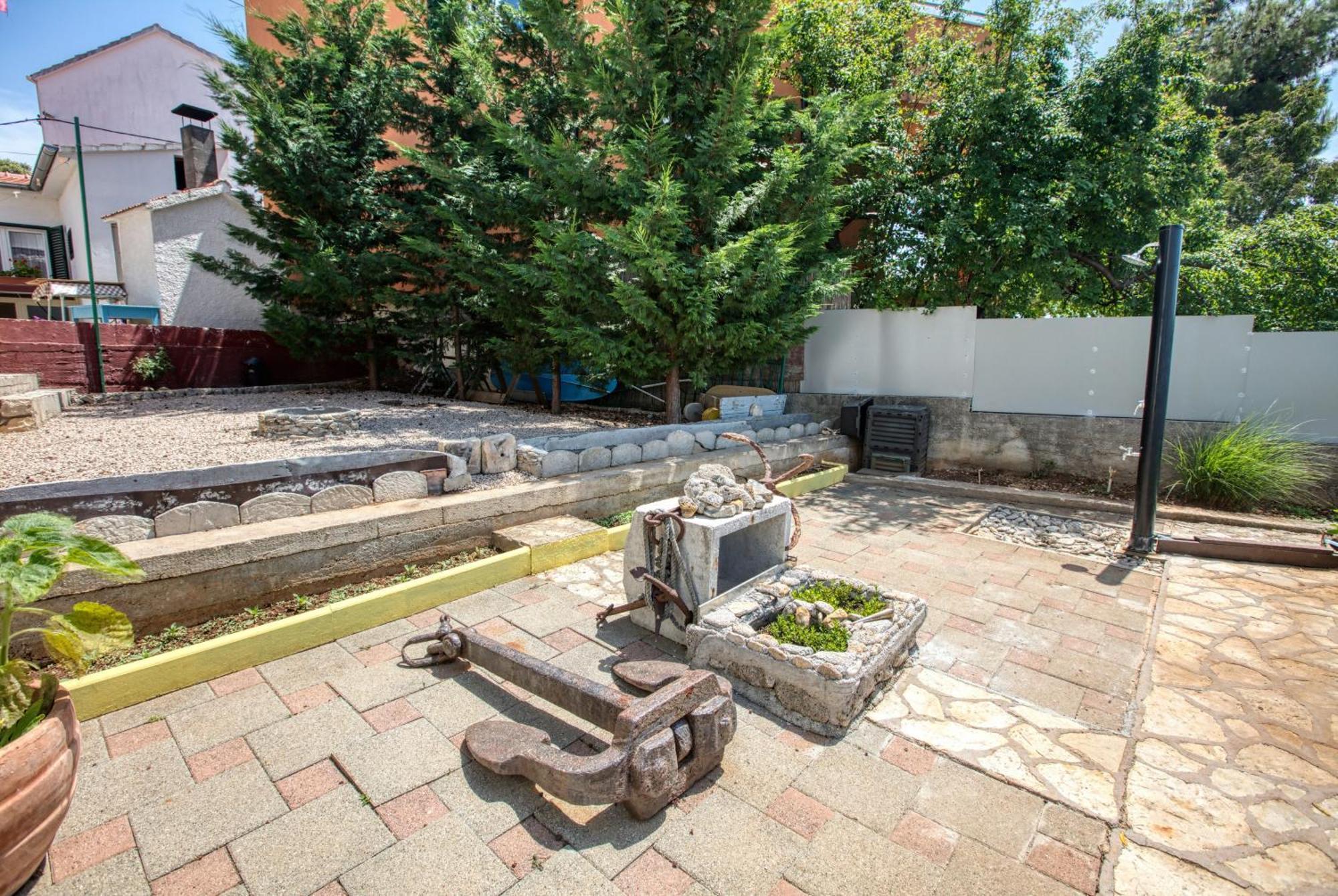 ברודאריצה Family Friendly Seaside Apartments Brodarica, Sibenik - 4833 מראה חיצוני תמונה